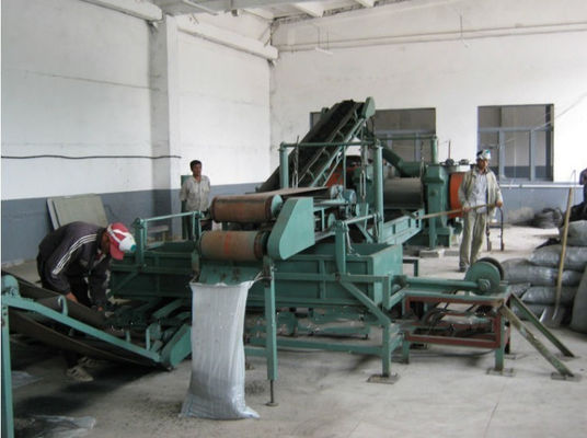 XKP560 Old Tyre Powder Making Machine 45Kw Tire Shredding Machine